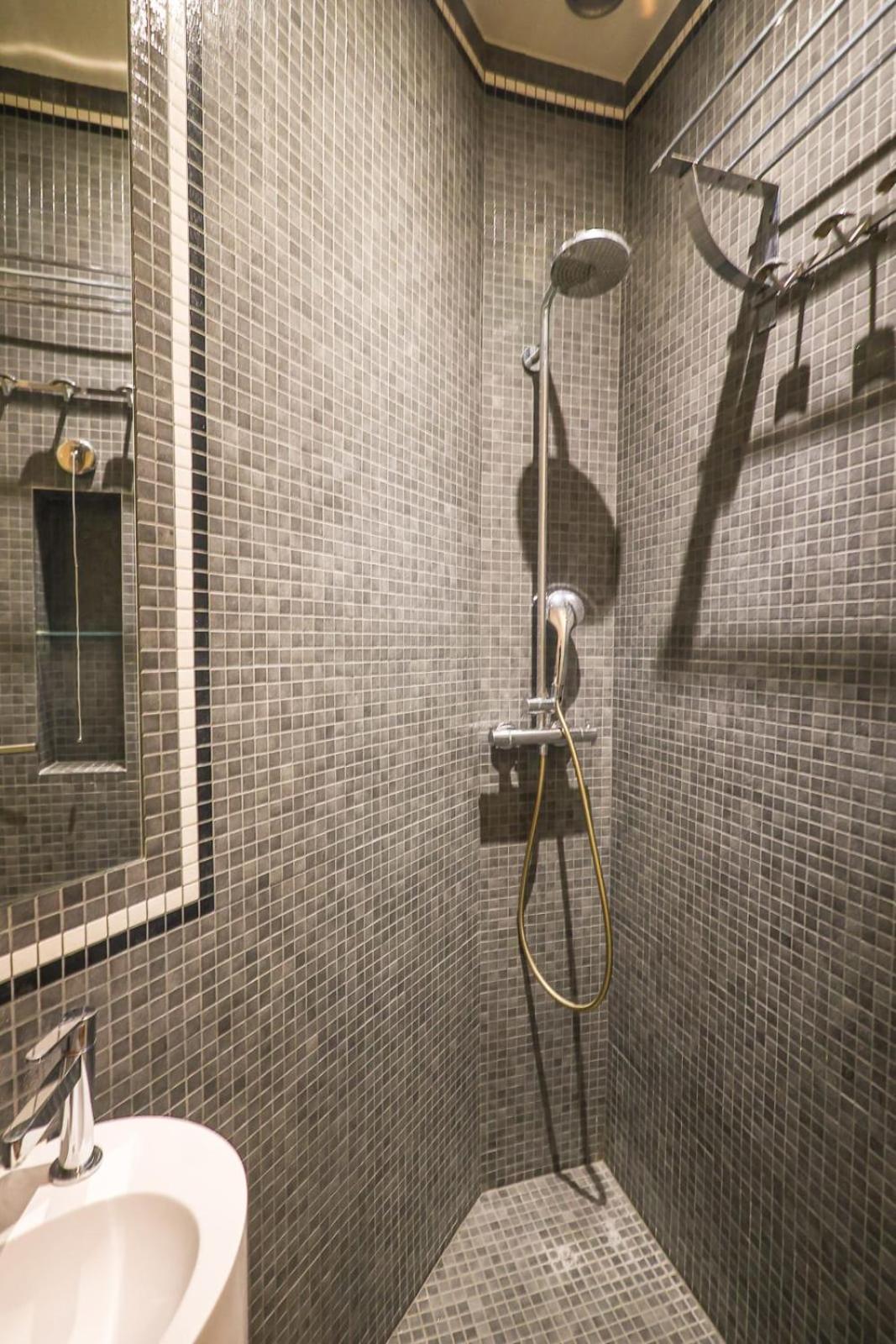 Elegant Appartement Climatise De 65 M2 Avec 2 Ch Paryż Zewnętrze zdjęcie